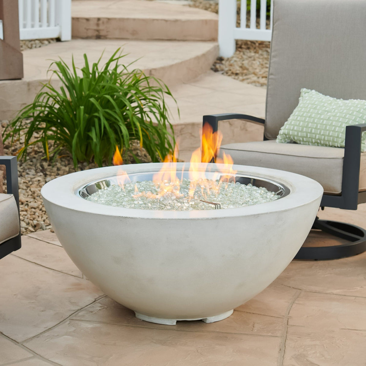 The Outdoor Greatroom Cove 29" Concrete Bowl Gas Fire Pit - CV-20