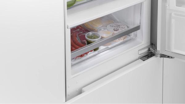 Fisher & Paykel 24" Series 5 Integrated Refrigerator Freezer - RB2470BRV1