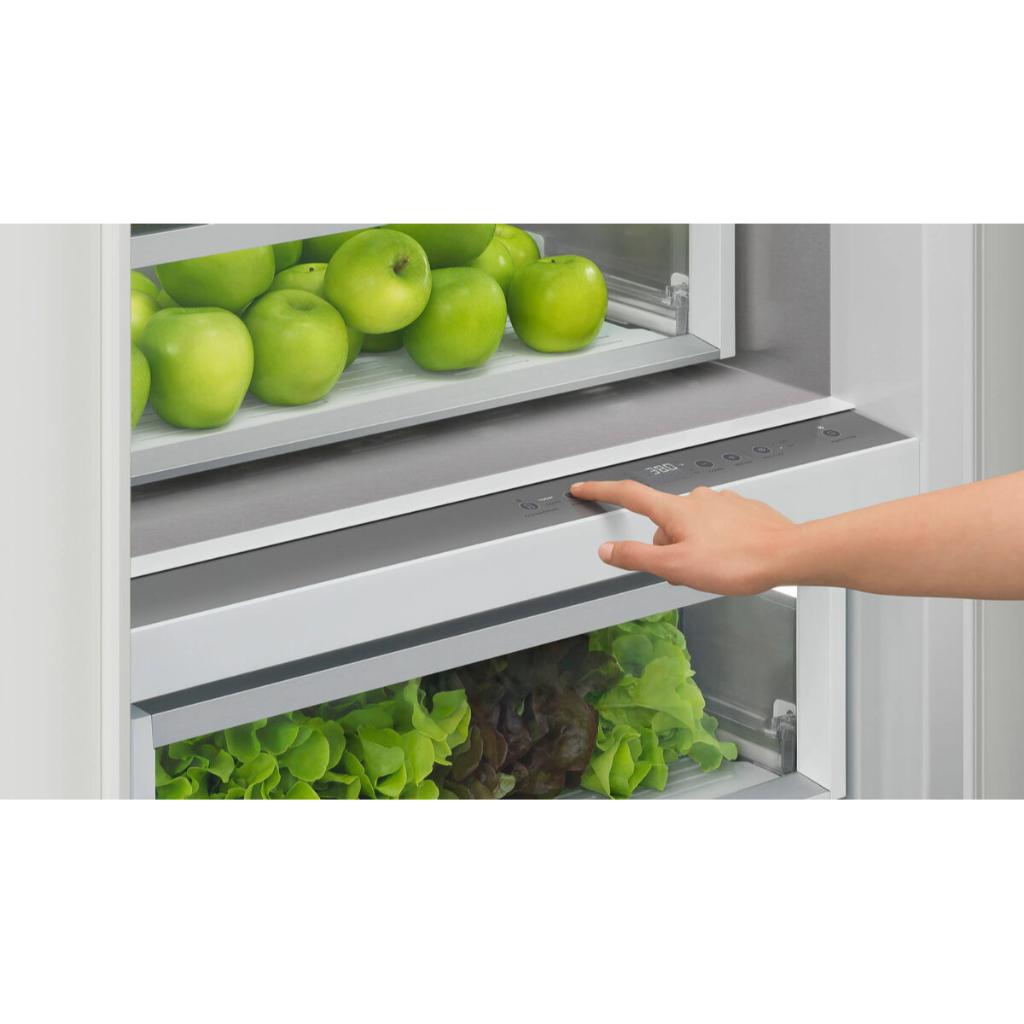 Fisher & Paykel 24" Series 9 Integrated Column Refrigerator - RS2484SR1