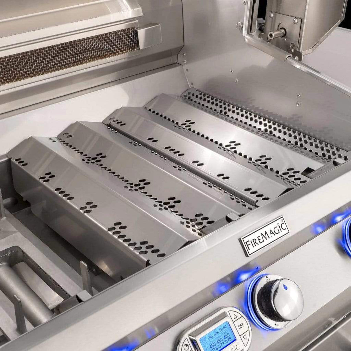 Fire Magic 30" 3-Burner Aurora A660s Gas Grill w/ Rotisserie & Analog Thermometer