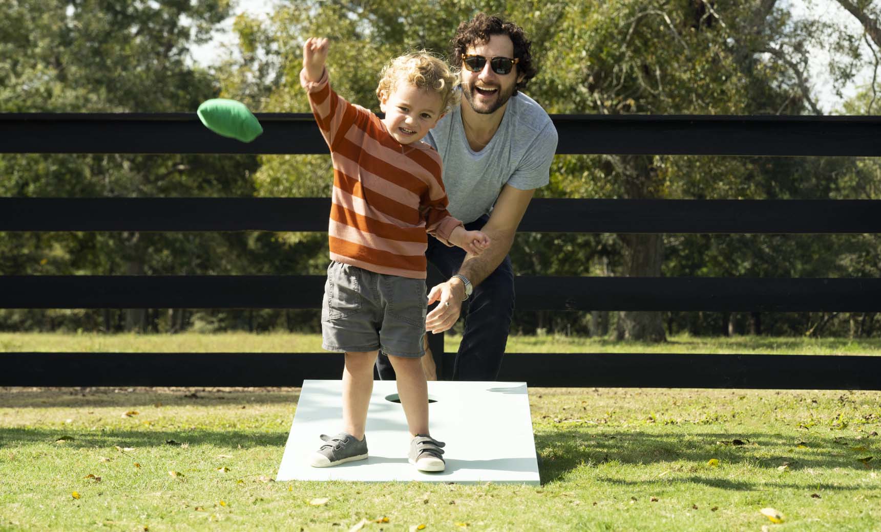 Ledge Lounger Cornhole