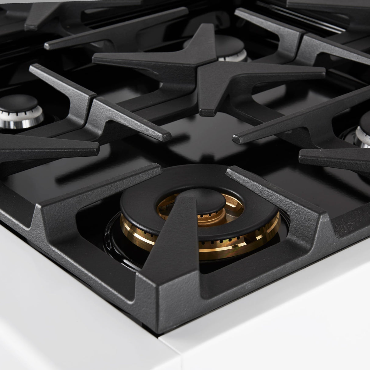 Forno Antico Freestanding Gas Range, Antique Brass Design, Convection Oven, Energy Efficient