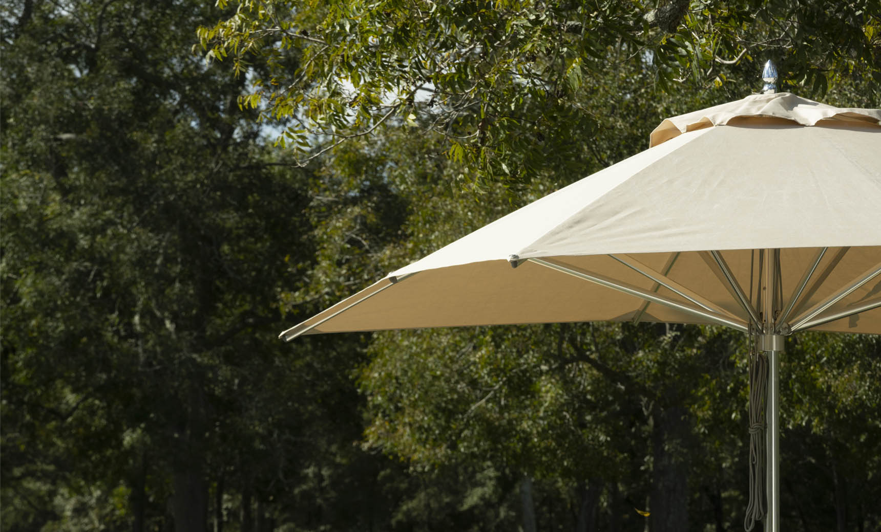 Ledge Lounger Premier Aluminum Umbrella - 8.5' Rectangle Pulley