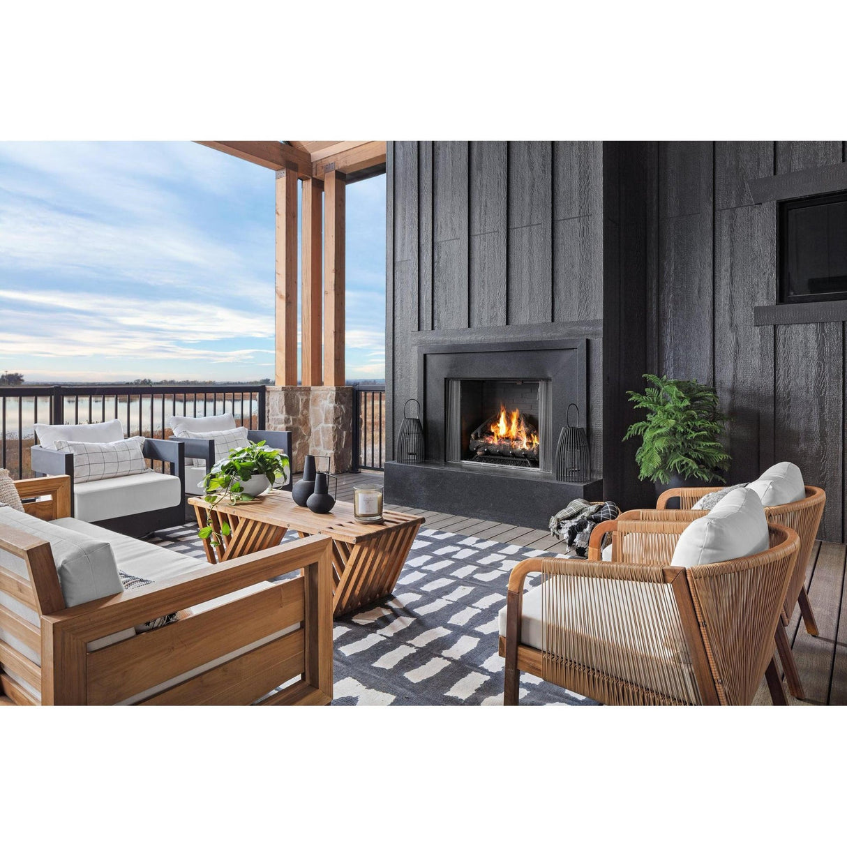 Majestic Courtyard 36" Traditional Outdoor Vent-Free Gas Fireplace