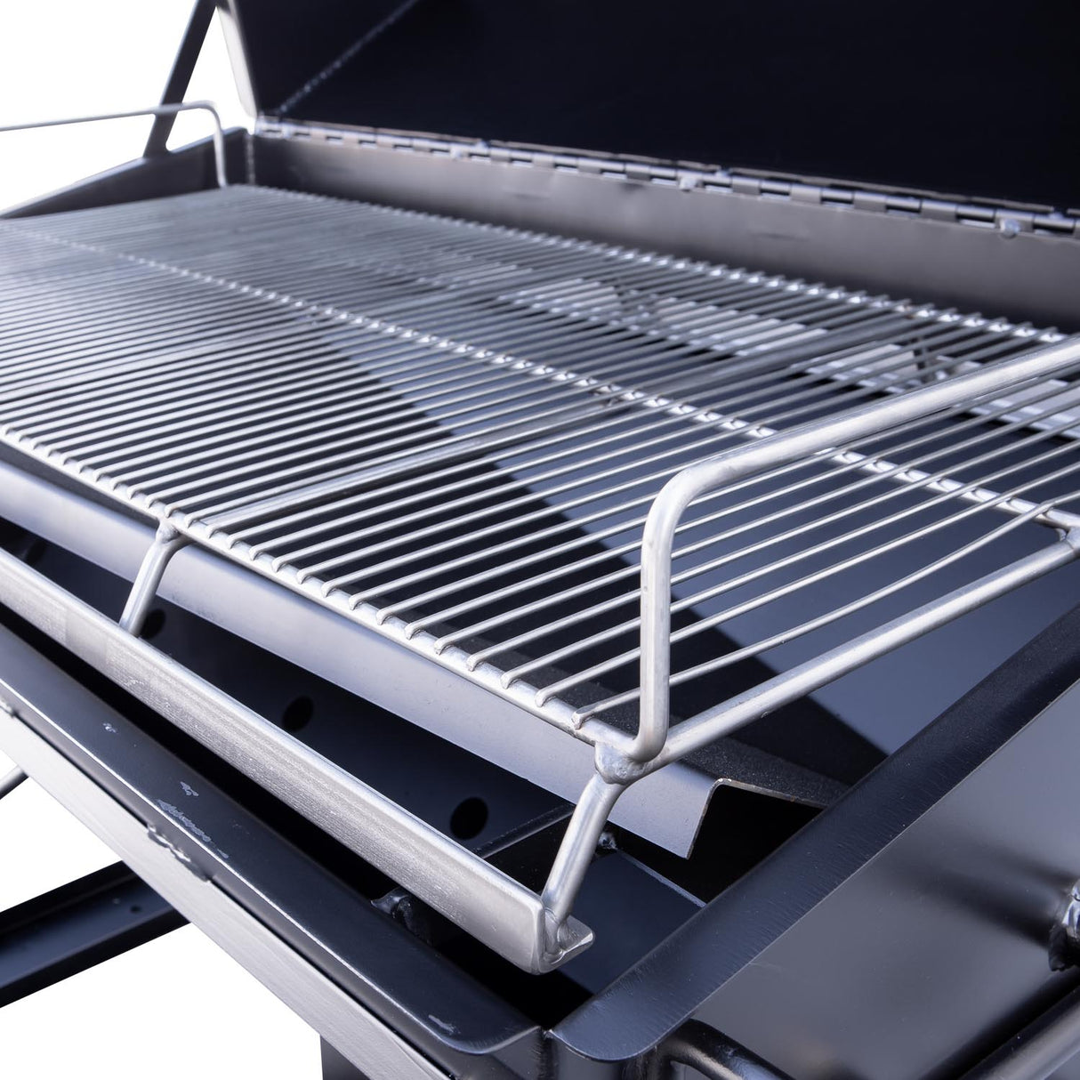 Meadow Creek PR42 Charcoal Pig Roaster