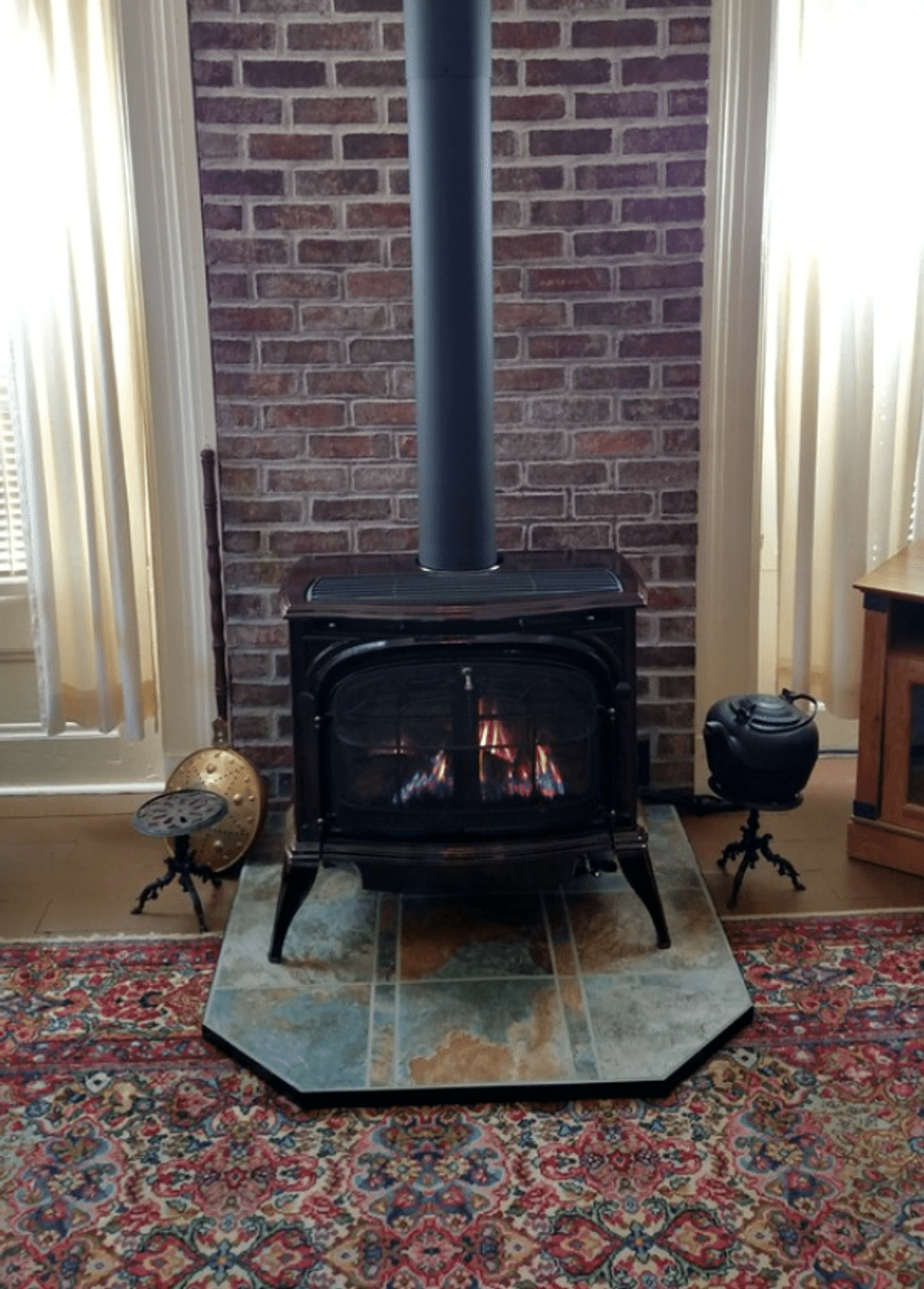 Vermont Castings Radiance Direct Vent Gas Stove with IntelliFire Ignition - RADVT-IFT