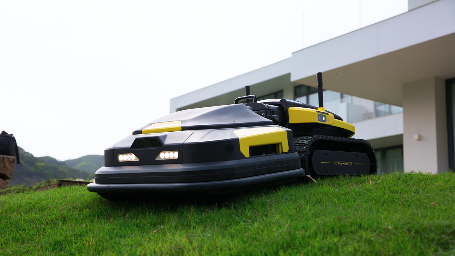 Yarbo Lawn Mower + Blower