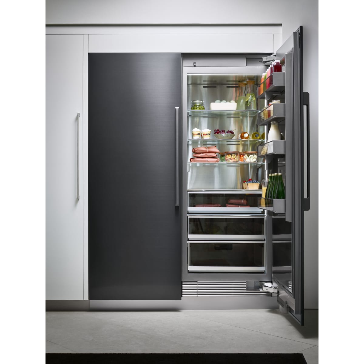 Dacor 24-Inch Contemporary Column Refrigerator - DRR24980RAP/LAP