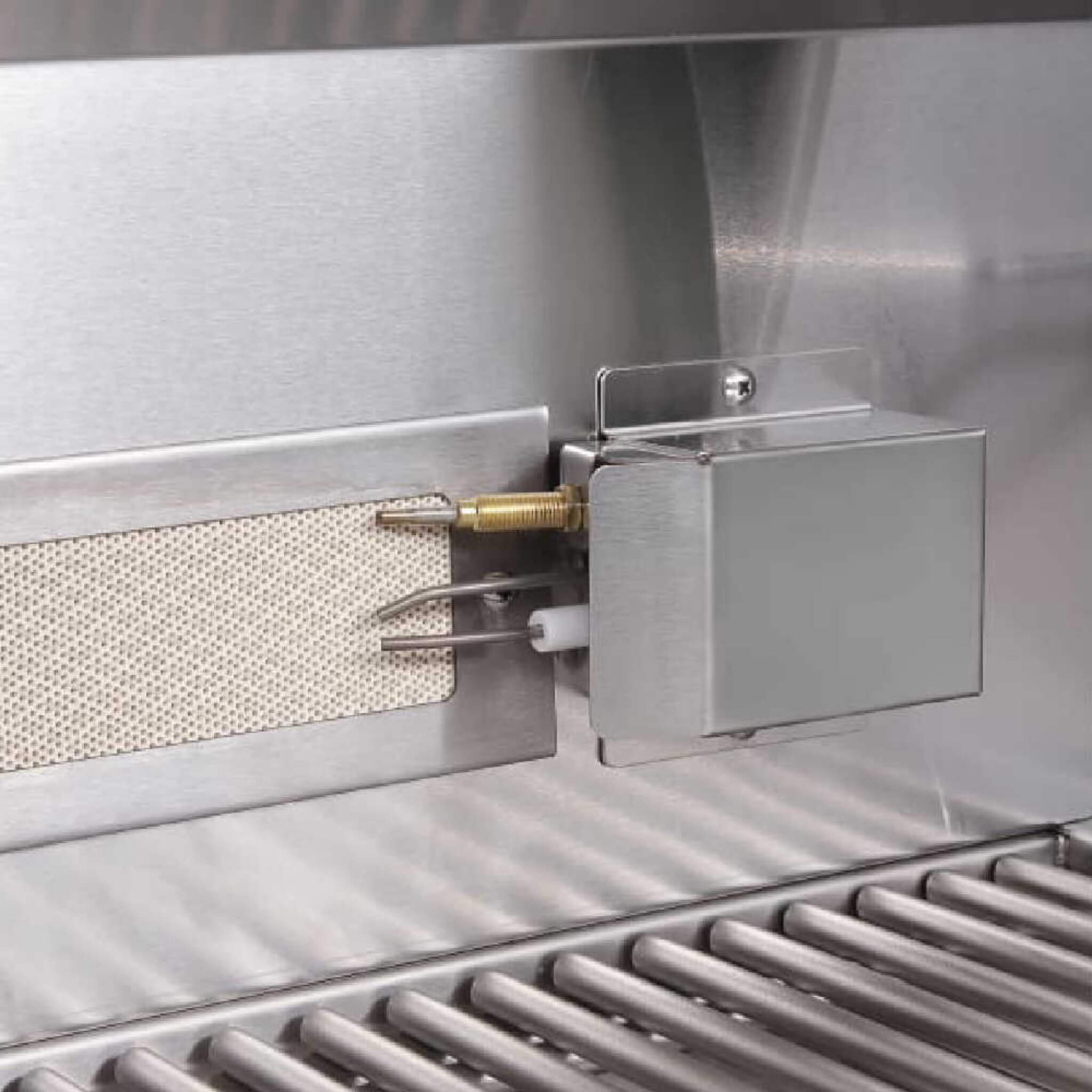 Edgestar 60K BTU Natural Gas Outdoor Built-In Grill W/ Rotisserie And LED Lighting, 30" (SAK52871)