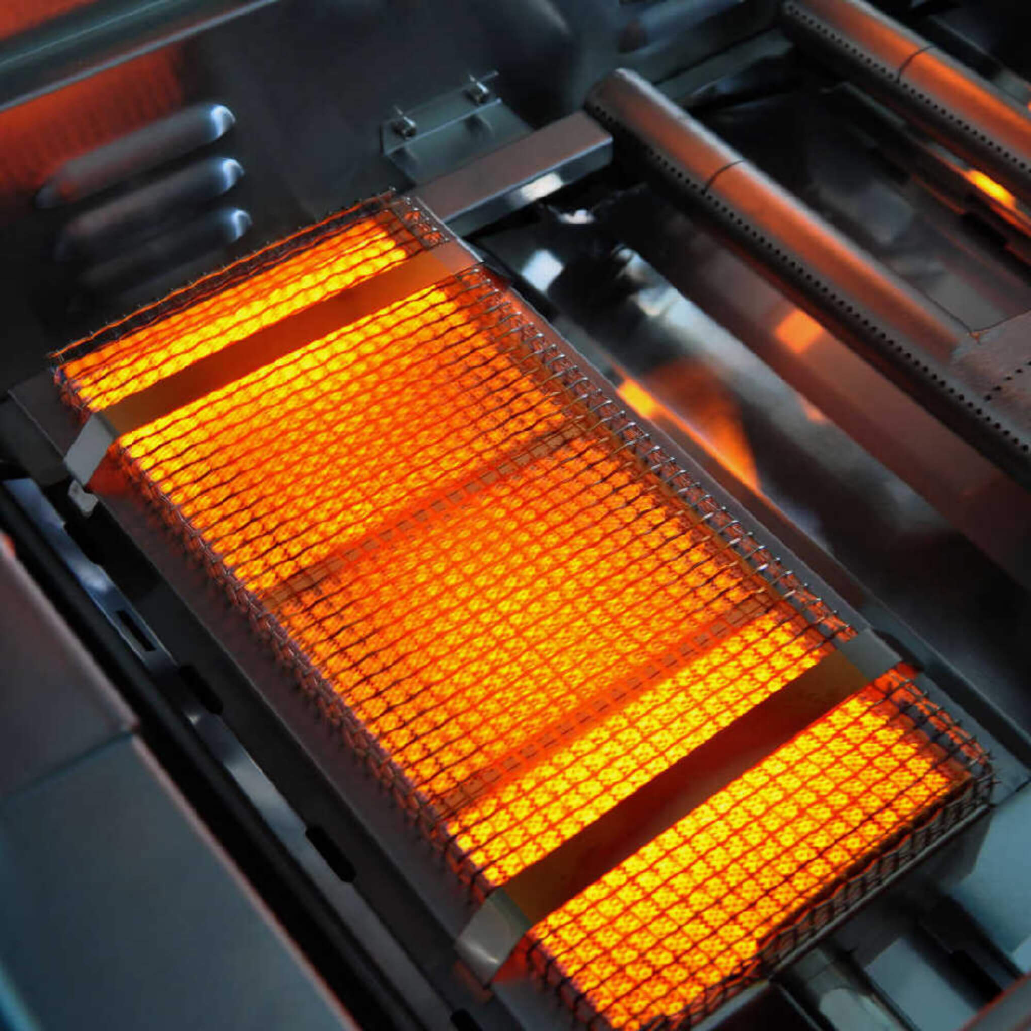 Edgestar 60K BTU Natural Gas Outdoor Built-In Grill W/ Rotisserie And LED Lighting, 30" (SAK52871)