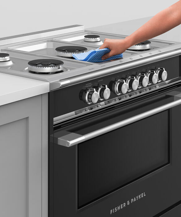 Fisher & Paykel 36" Series 7 Classic Gas Range, 5 Burner – OR36SCG4*