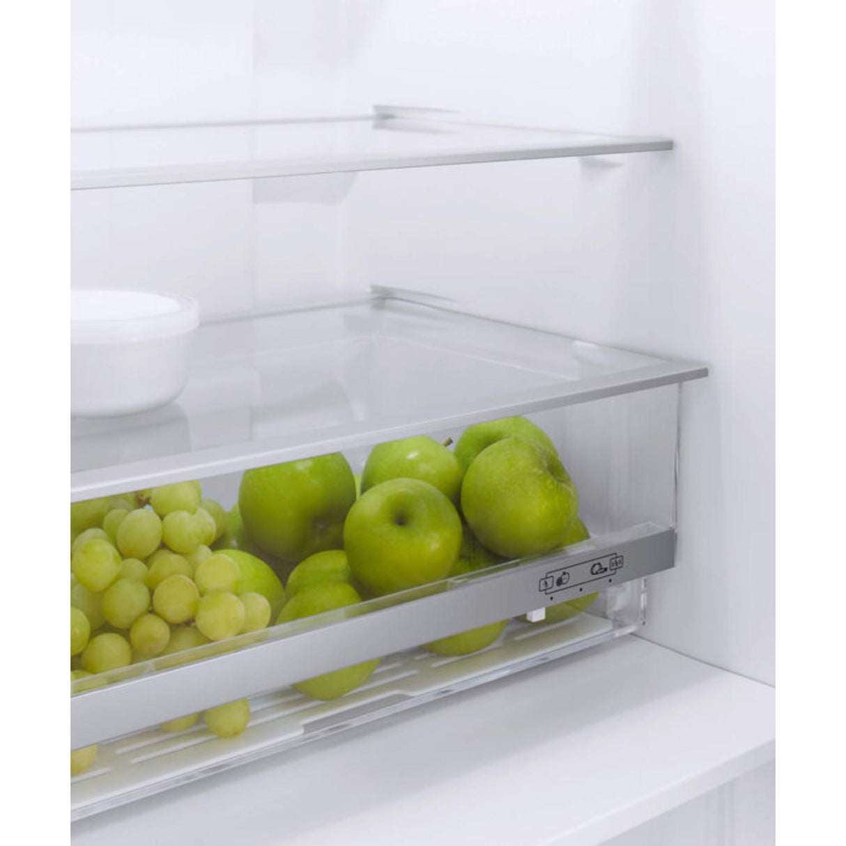 Fisher & Paykel 24" Series 5 Integrated Refrigerator Freezer - RB2470BRV1