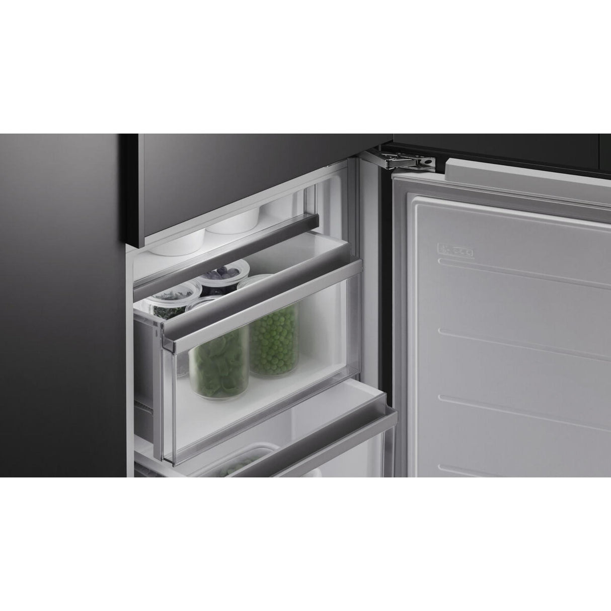 Fisher & Paykel 24" Series 7 Integrated Refrigerator Freezer - RB2470BRV2