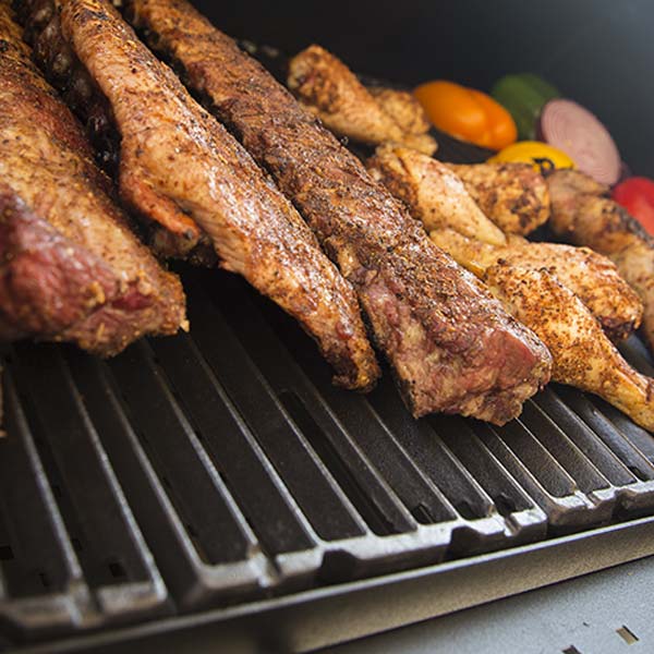 Broil King Regal Pellet 500 Smoker and Grill - 496051*