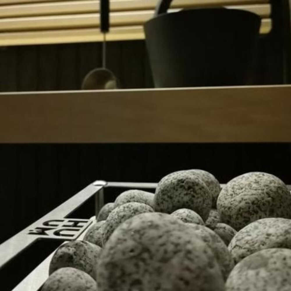 Huum Cliff Mini 4 3.5KW Electric Sauna Heater With Digital Controller & Sauna Stones (SAK58263)