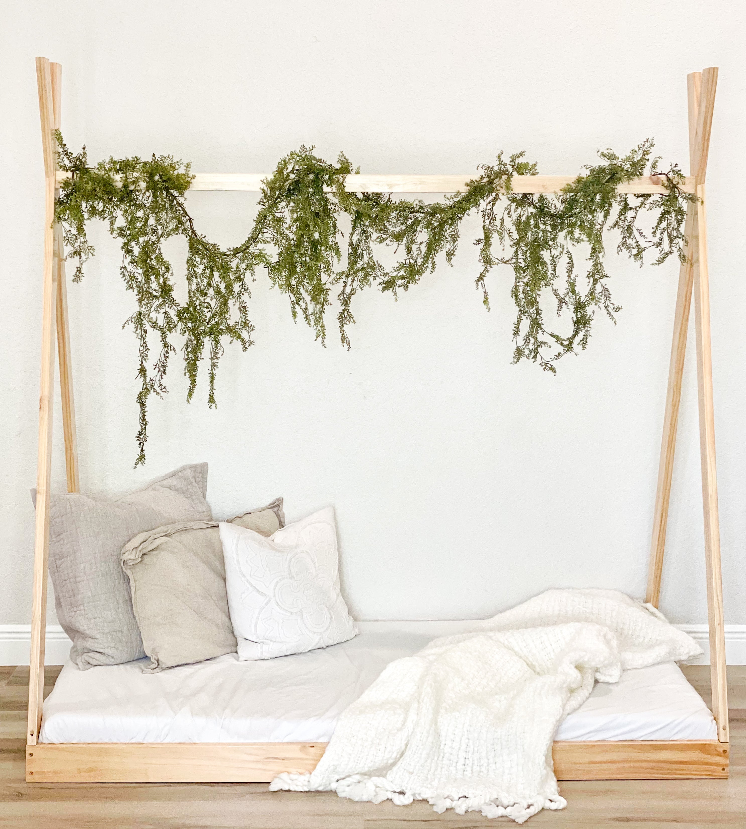 Montessori Teepee Bed