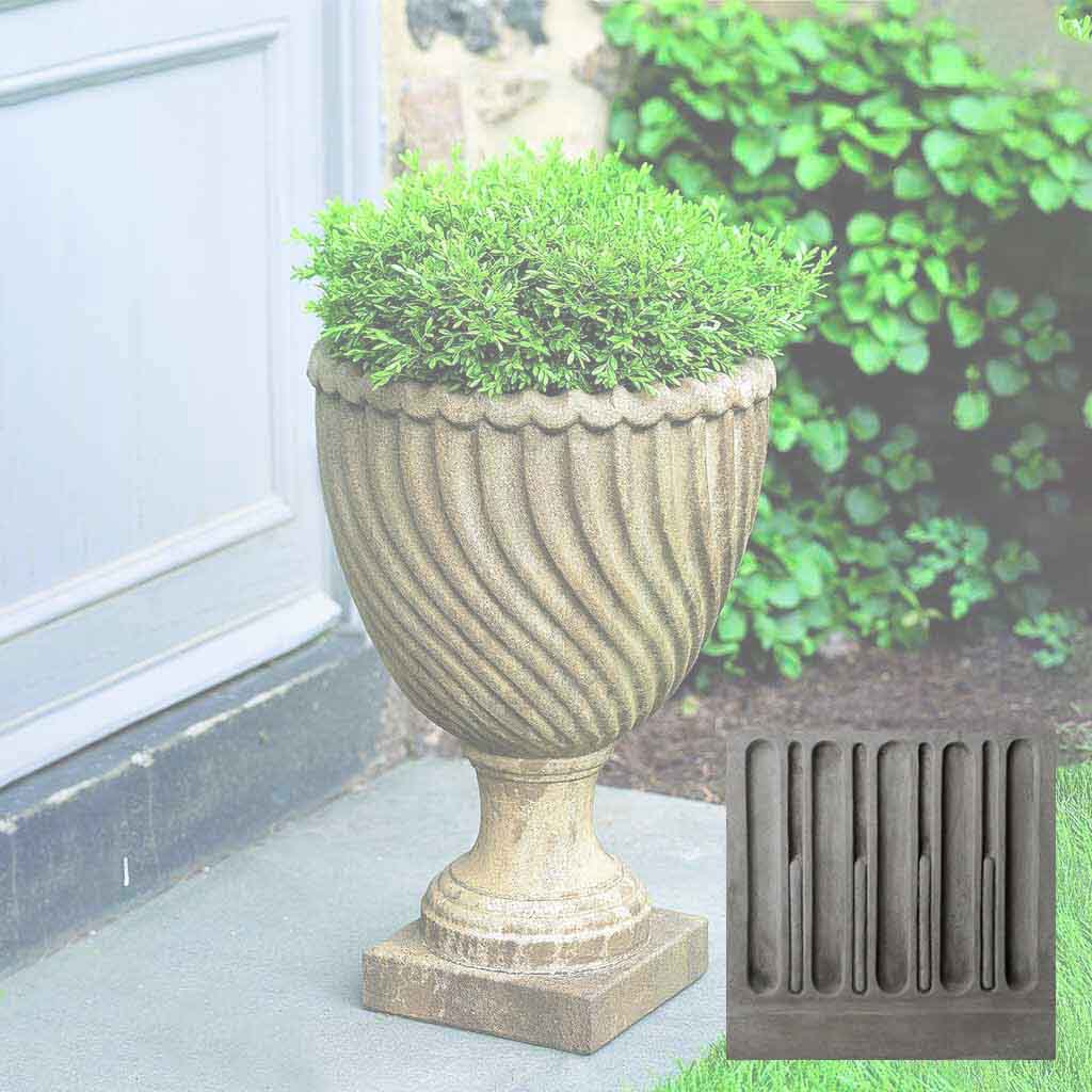 Campania Ravenna Urn - P-348