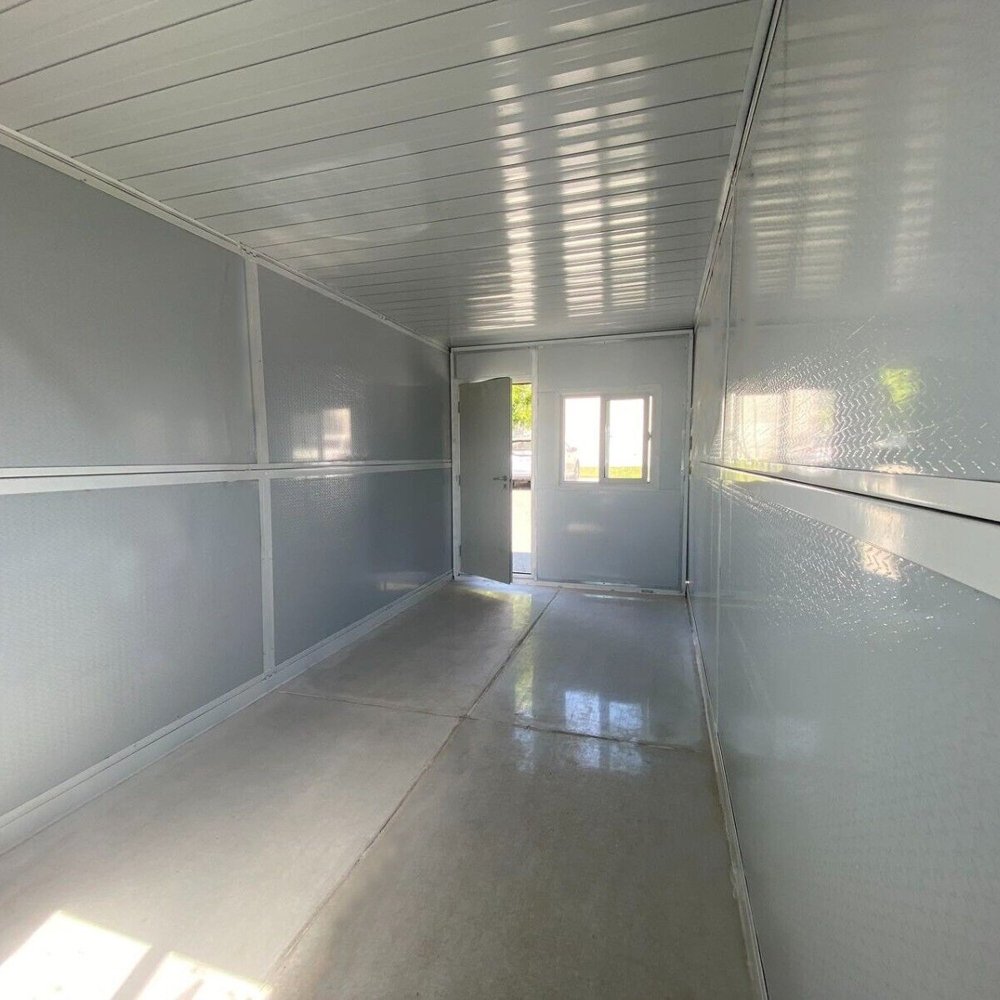 Premium Pre-Assembled Insulated Modular Tiny Mobile House W/ Lockable Door & Window, 20x8x8FT (97584613)