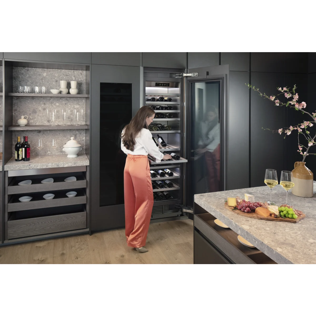 SKS 24-inch Integrated Column Wine Refrigerator - SKSCW241RP