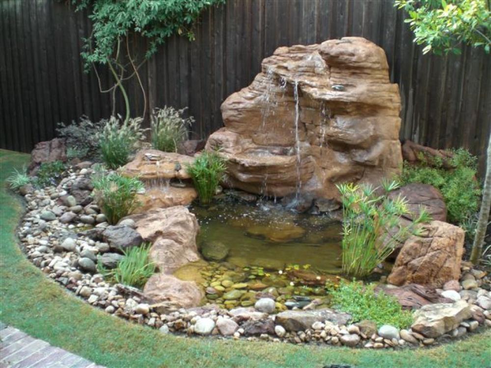 Universal Rocks Large Waterfall