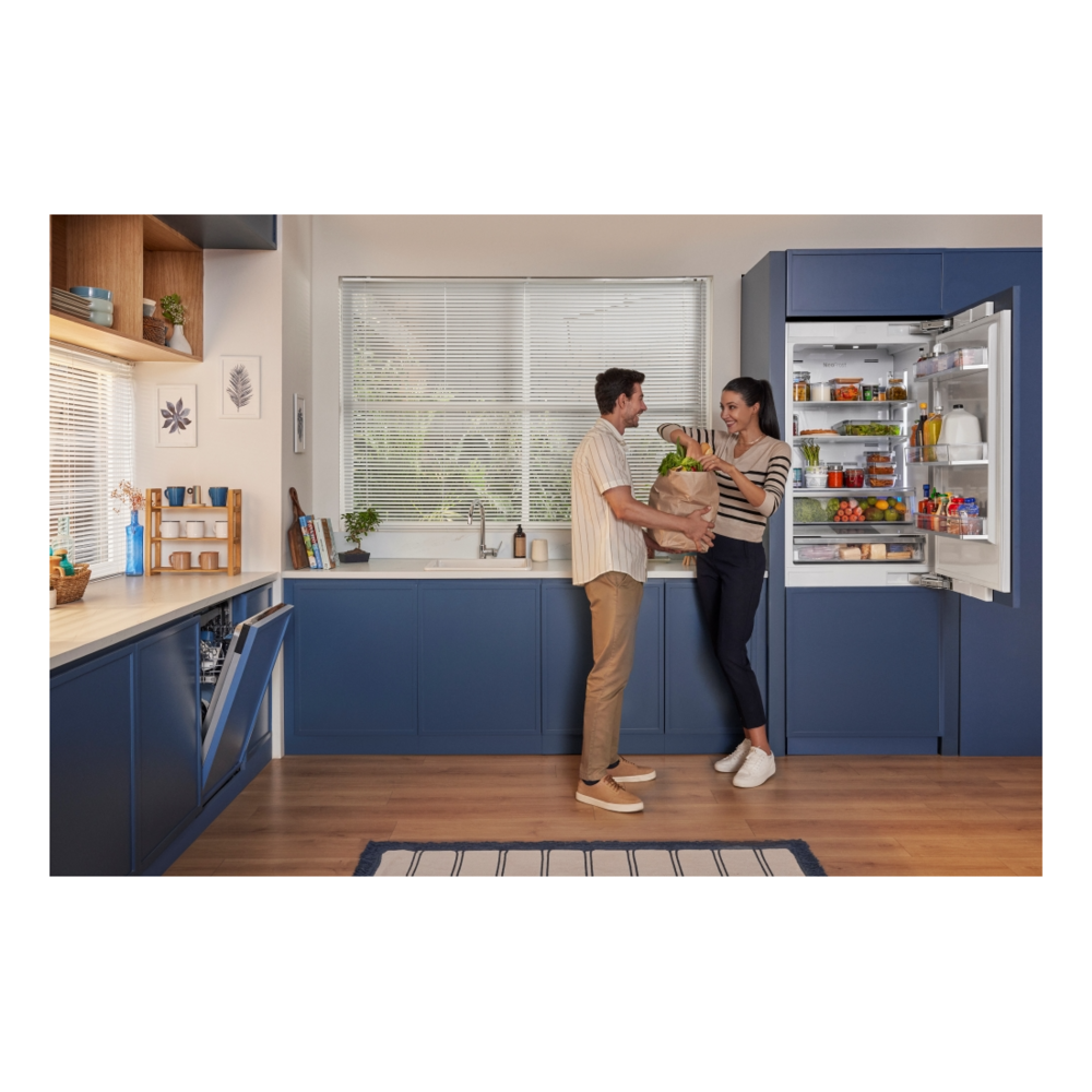 Beko  30" Built-In Bottom Freezer Refrigerator with 16.4 cu. ft. Capacity, EverFresh+, Turbo Ice Maker, ActiveFreshBlueLight, in Panel Ready