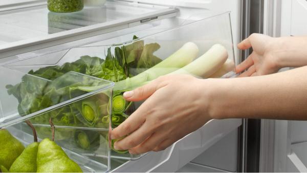 Fisher & Paykel 36"Series 7 Integrated French Door Refrigerator Freezer Ice, - RS36A80J1 N