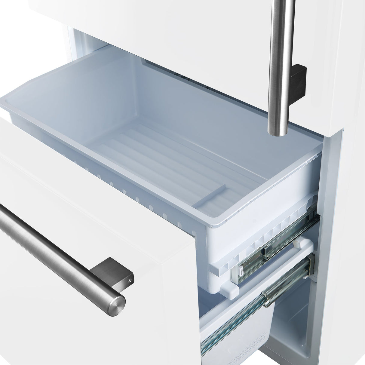 Forno Milano Espresso 31-Inch Bottom Freezer Refrigerator, 17.2 Cu. Ft., Energy-Efficient, No Frost, Built-In Ice Maker