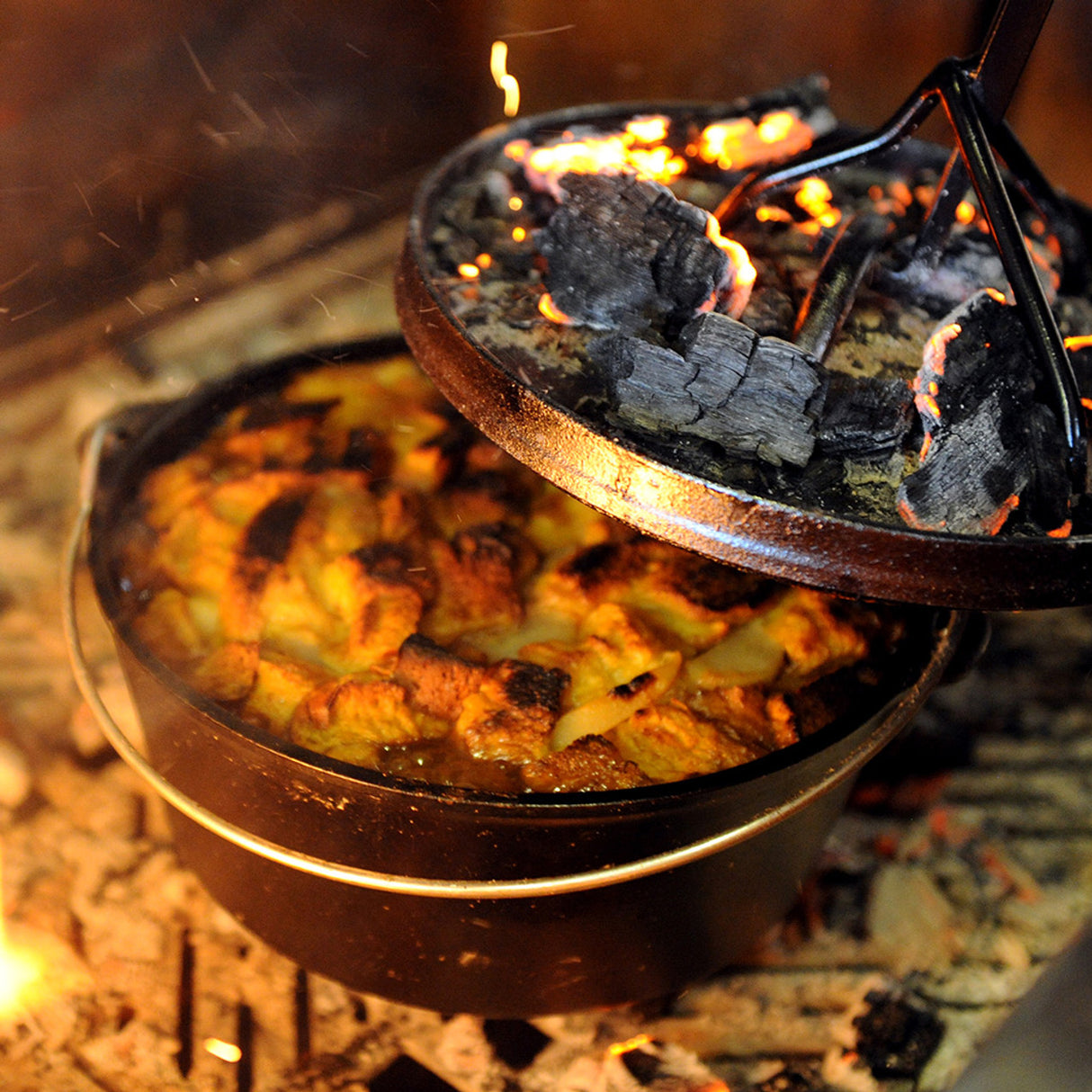 Kalamazoo K750GS Gaucho Freestanding Wood-Fired Grill with Side Burner