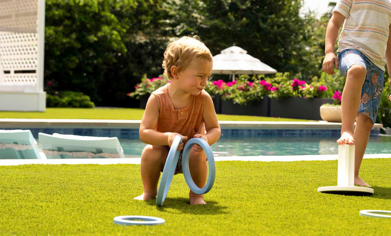 Ledge Lounger Ring Toss