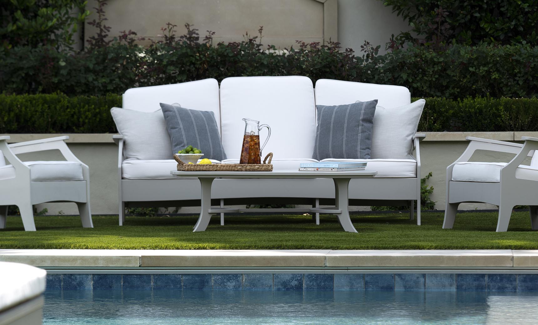 Ledge Lounger Legacy Rectangular Coffee Table