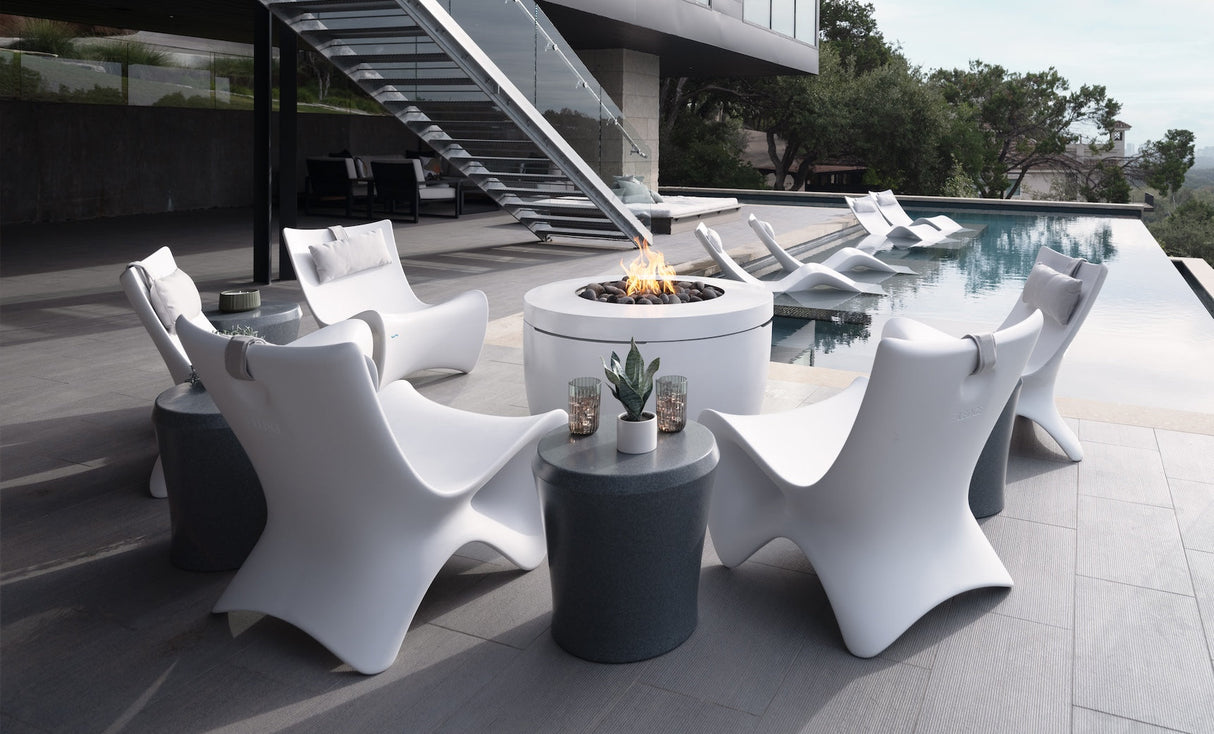 Ledge Lounger Autograph Chair
