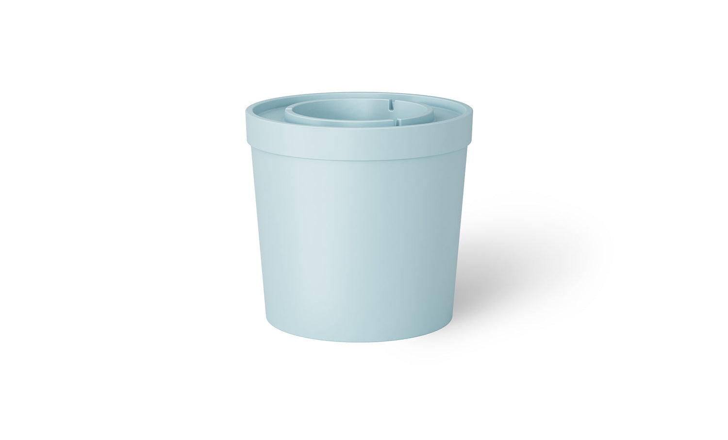 Ledge Lounger Signature Ice Basin