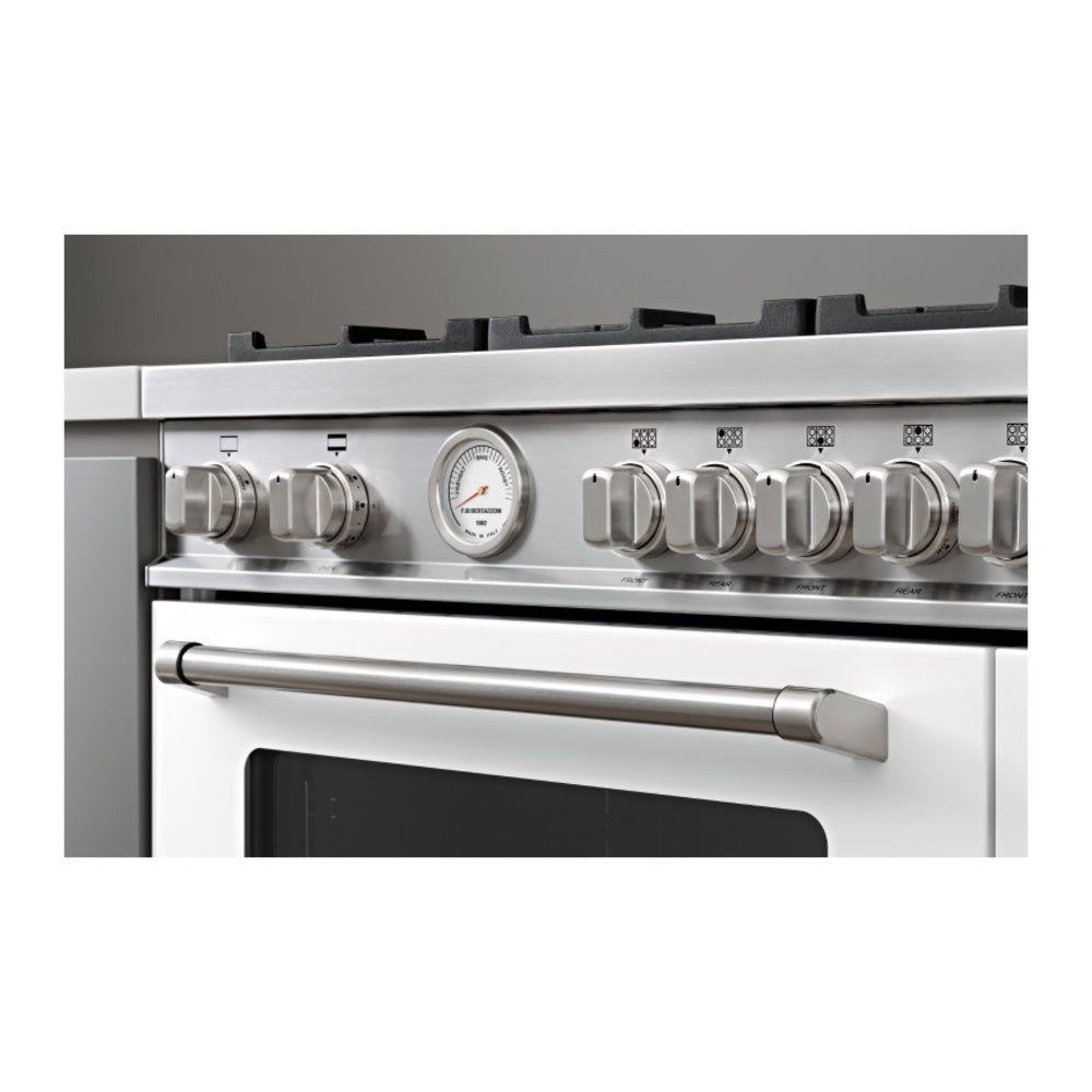 Bertazzoni Master Series 36 inch Gas Range with 5 Burners, 5.9 cu. ft. Oven Capacity, Continuous Cast Iron Grates and Convection (Nero Black) -  MAS365GASNEV*