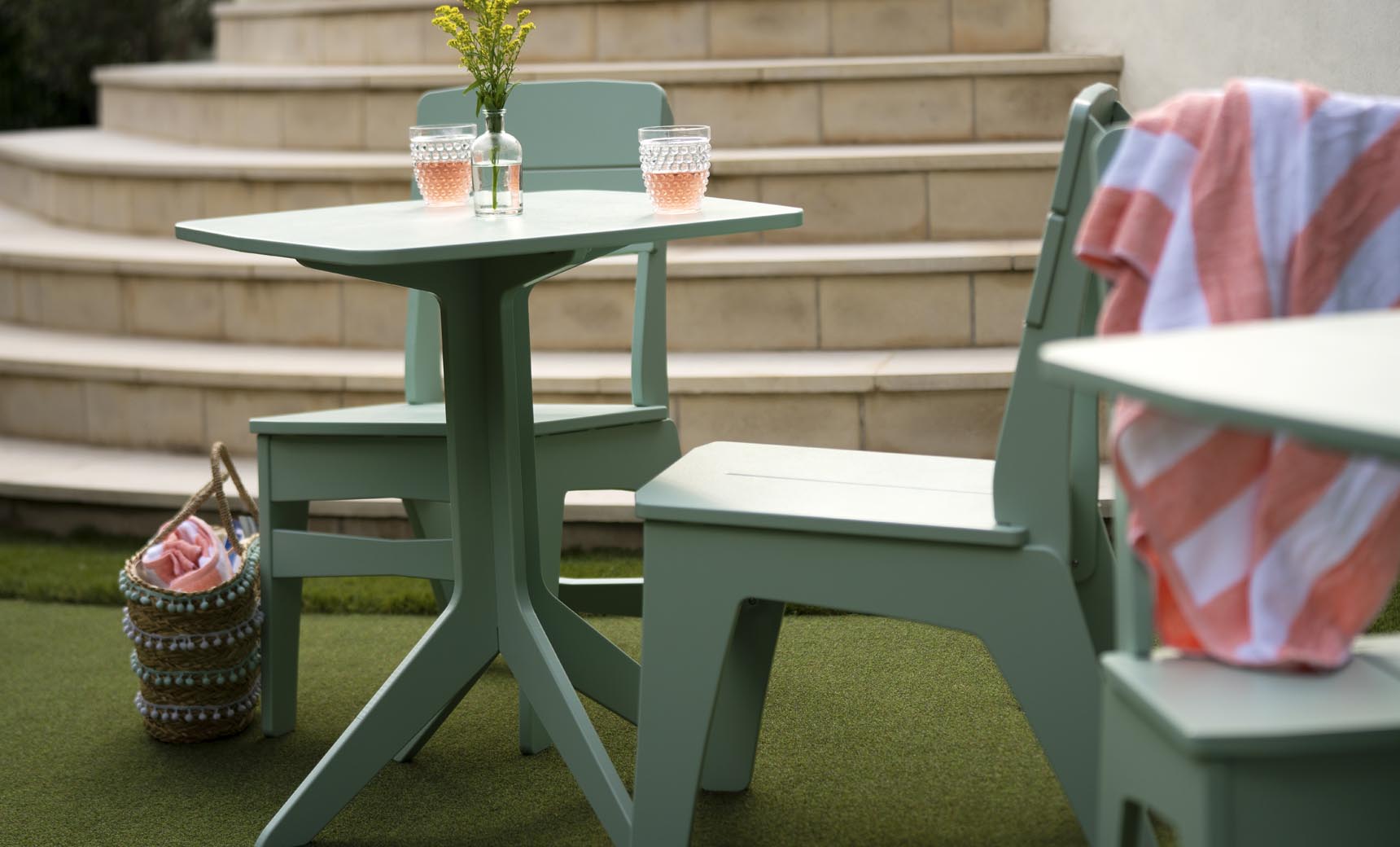 Ledge Lounger Mainstay Dining Side Chair