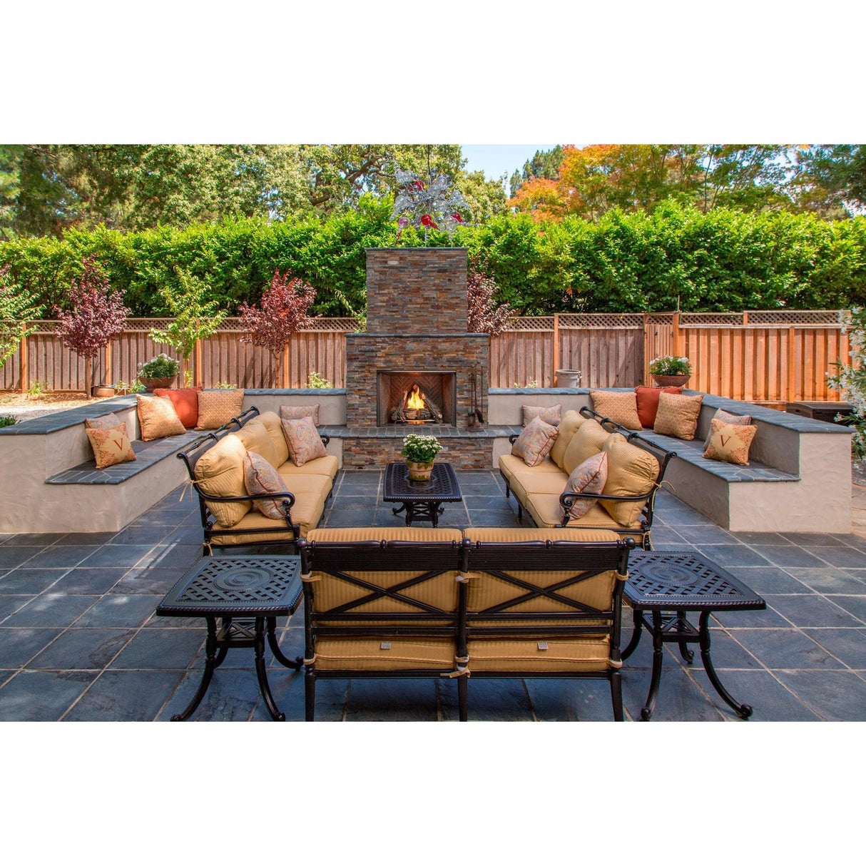 Majestic Courtyard 36" Traditional Outdoor Vent-Free Gas Fireplace