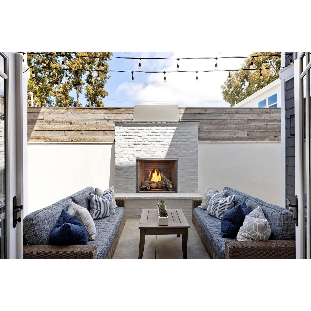 Majestic Courtyard 36" Traditional Outdoor Vent-Free Gas Fireplace