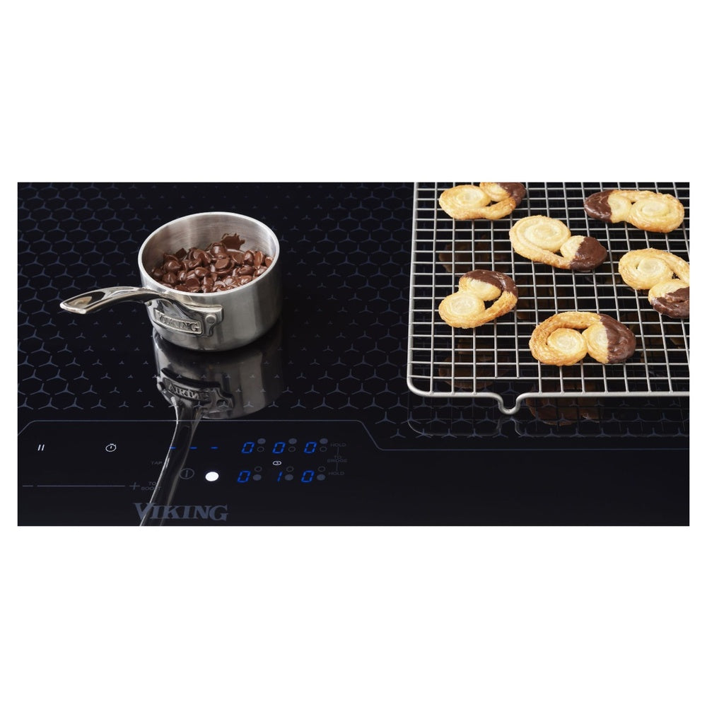 Viking 3 Series 30 inch Induction Cooktop with 6 Elements in Black - RVIC3306BBG