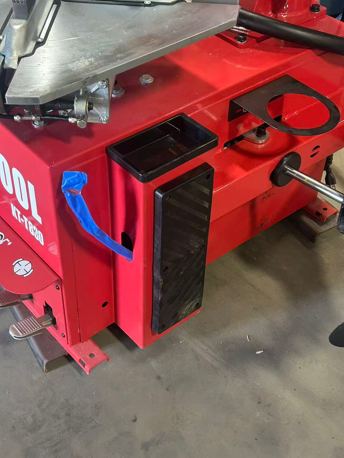 Katool KT-T830 Wheel Clamp Tire Changer Machine