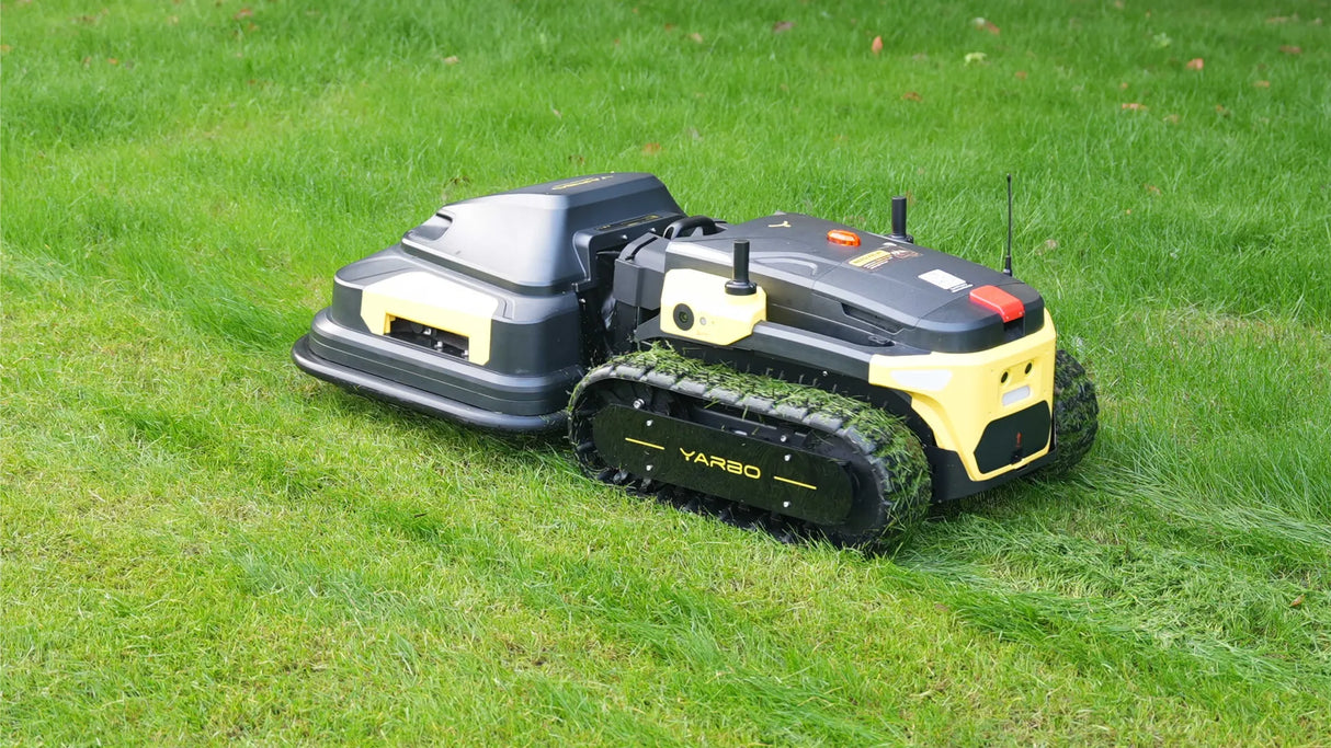 Yarbo Snow Blower + Lawn Mower