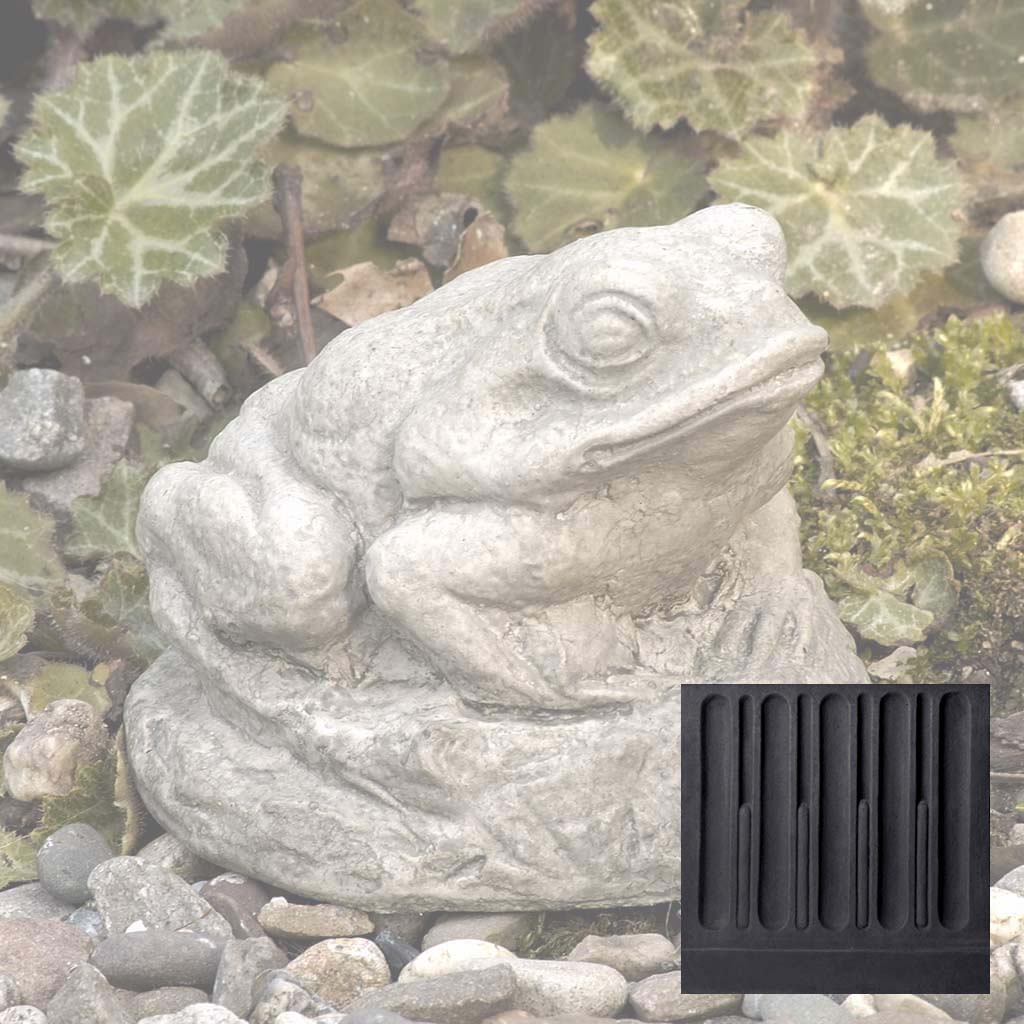 Campania Tiny Frog Garden Statue - A-299