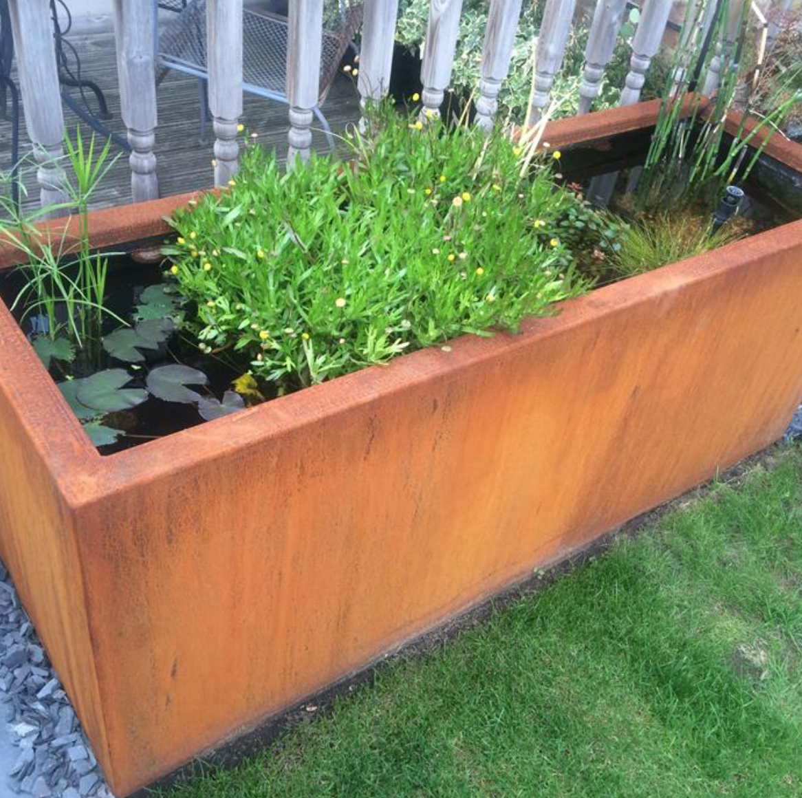 Adezz CorTen Pond