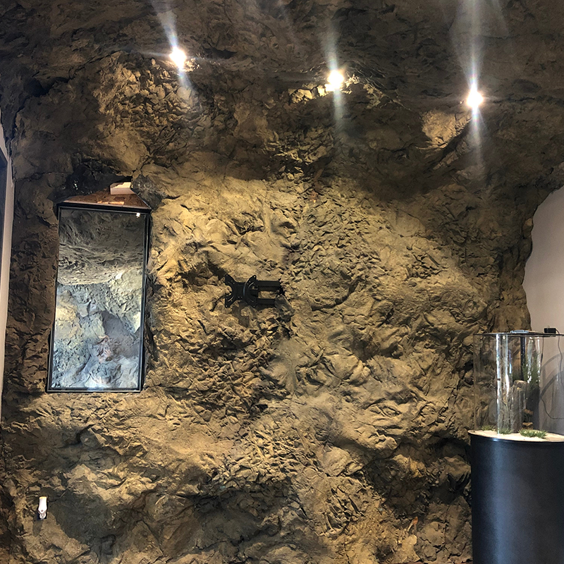 Universal Rocks Crystal Rock Wall 11' x 4' Panel – CRYSTAL-PANEL-SM