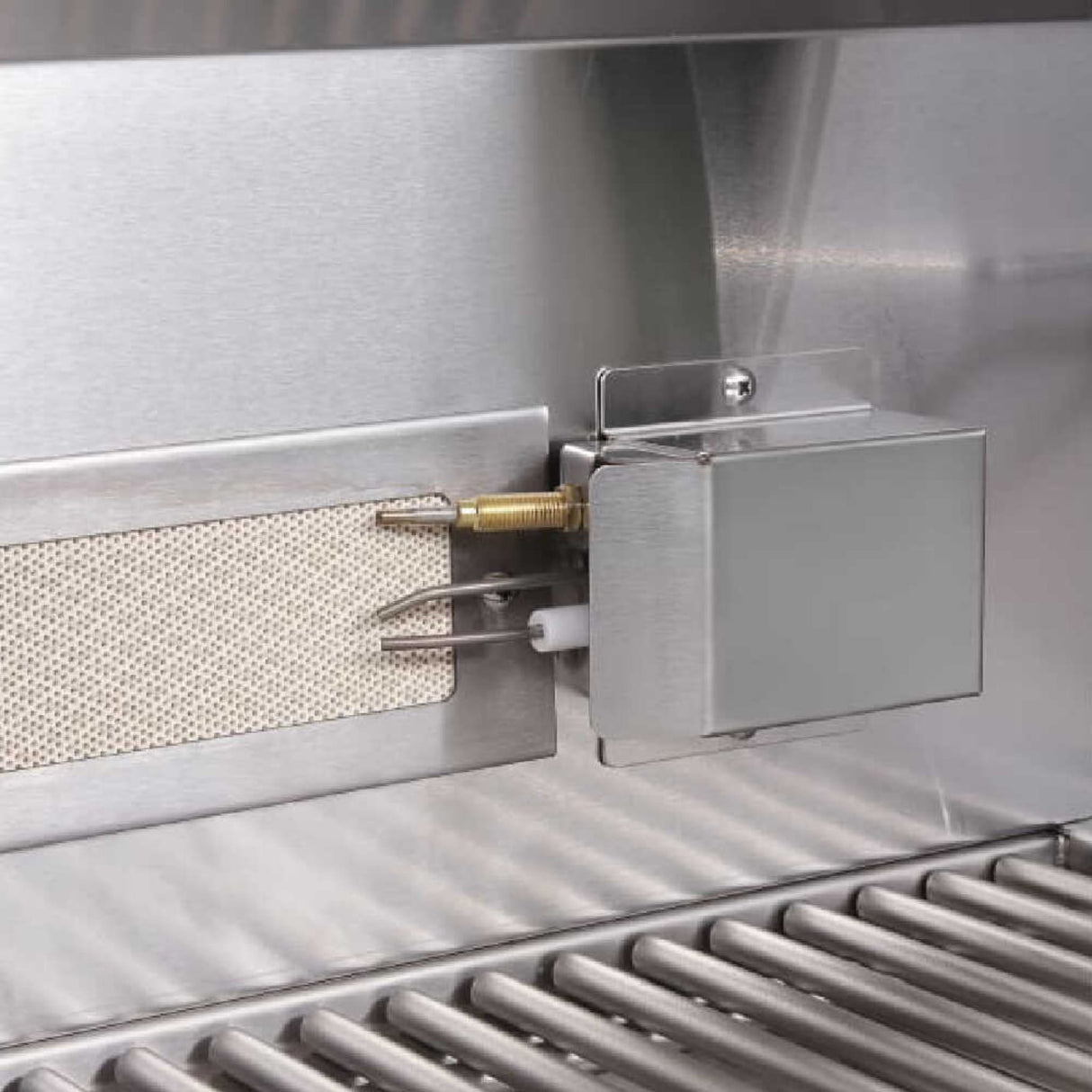 Edgestar 89K BTU 36" Wide Natural Gas Built In Grill With Insulated Jacket And Double Access Doors (SAK31258)