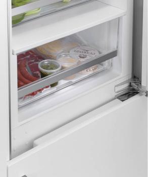 Fisher & Paykel 24" Series 5 Integrated Refrigerator Freezer - RB2470BRV1