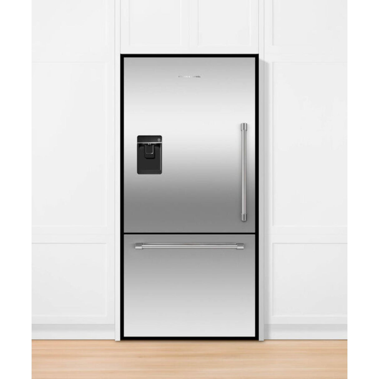 Fisher & Paykel 17.1 cu ft Series 7 Refrigerator Freezer, Ice & Water - RF170WLKUX6