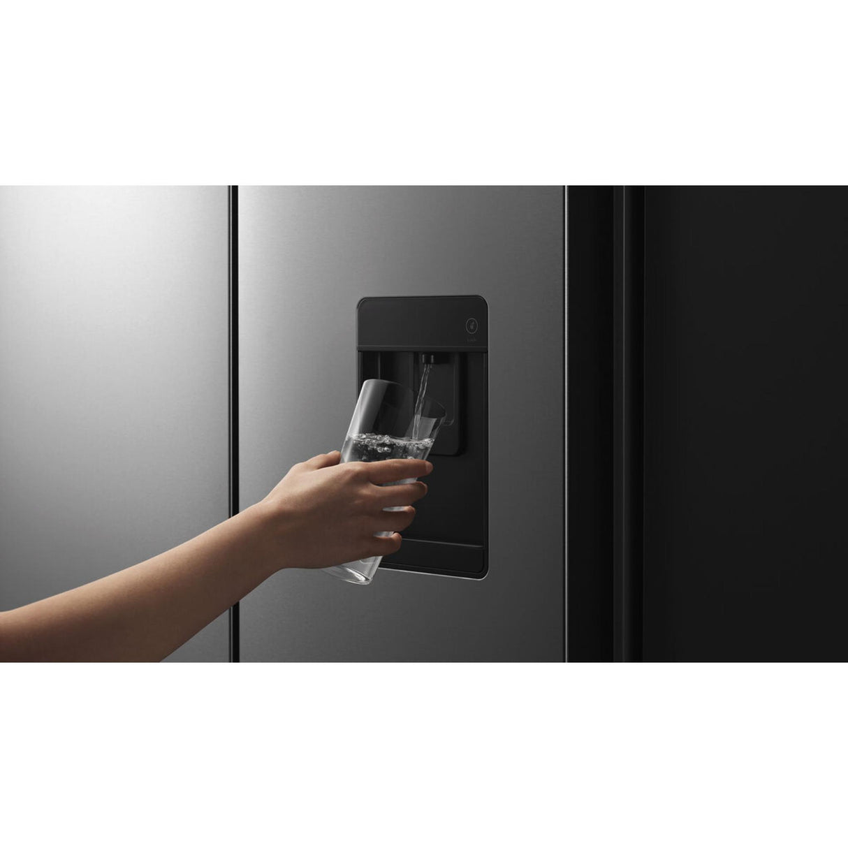 Fisher & Paykel 18cu ft Series 7 French Door Refrigerator Freezer, Ice & water - RF178ANUX1