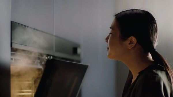 Fisher & Paykel 24" Series 9 Minimal Handleless Compact Combi-Steam Oven, Black Glass – OS24NMTNB1