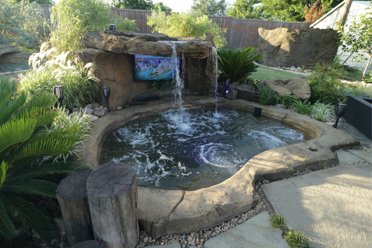 Natural Spas Grotto Bay In Ground Hot Tub and Spa