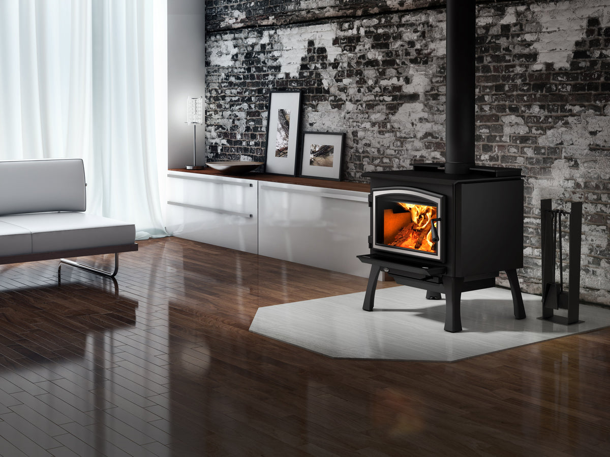 Osburn 2000 Wood Stove with Blower - OB02015