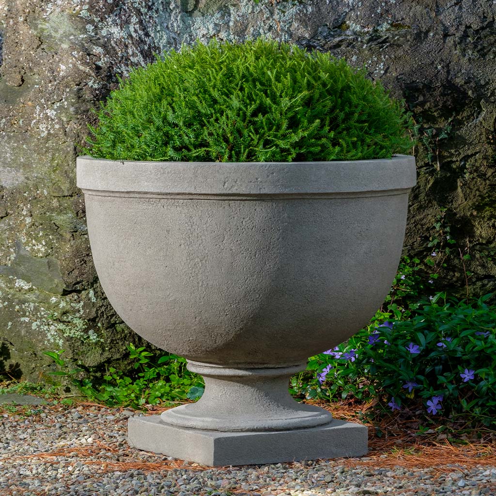 Campania Hampstead Urn - P-958